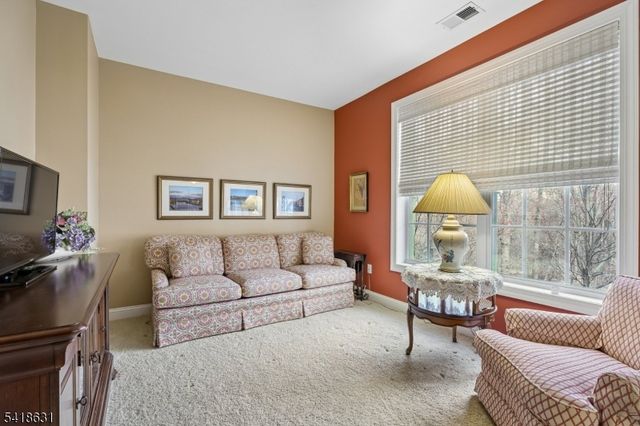 706 Holly Ln 706, Cedar Grove Twp., NJ 07009