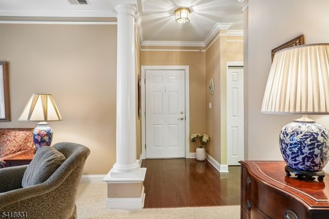 706 Holly Ln 706, Cedar Grove Twp., NJ 07009