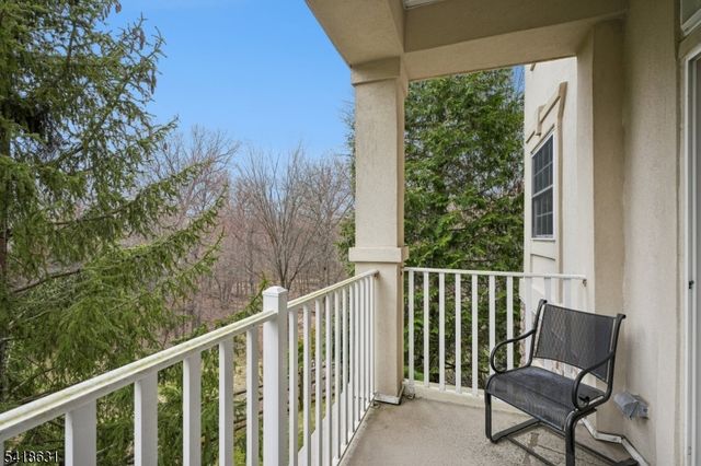 706 Holly Ln 706, Cedar Grove Twp., NJ 07009