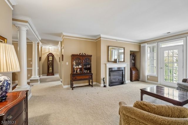 706 Holly Ln 706, Cedar Grove Twp., NJ 07009