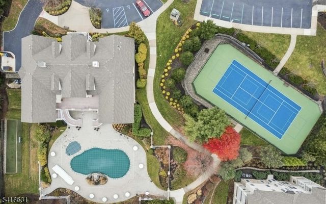 706 Holly Ln 706, Cedar Grove Twp., NJ 07009