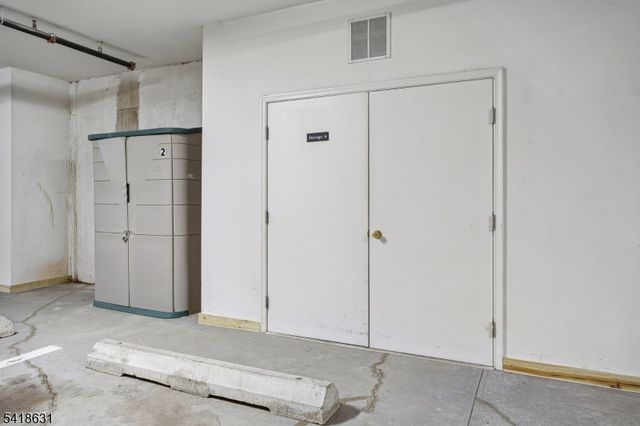 706 Holly Ln 706, Cedar Grove Twp., NJ 07009