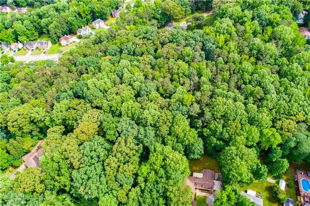 2790 Deerfield Drive, Lithia Springs, GA 30122