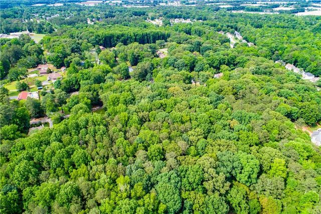 2790 Deerfield Drive, Lithia Springs, GA 30122