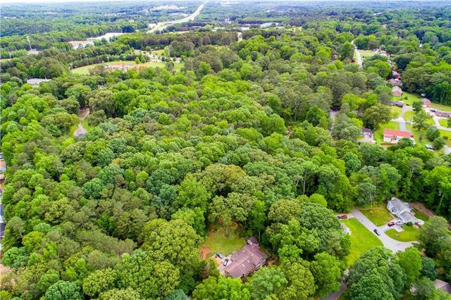 2790 Deerfield Drive, Lithia Springs, GA 30122