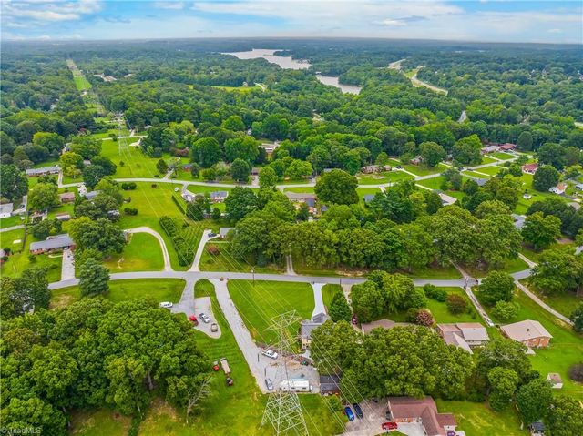 3425 Imperial Drive, High Point, NC 27265
