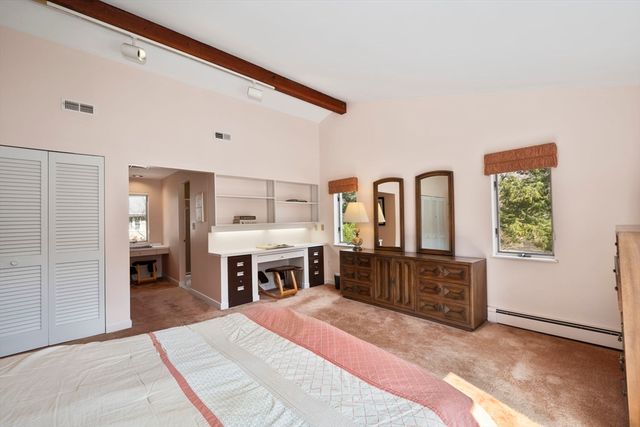 142 Worthen Rd, Lexington, MA 02421