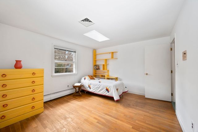 142 Worthen Rd, Lexington, MA 02421