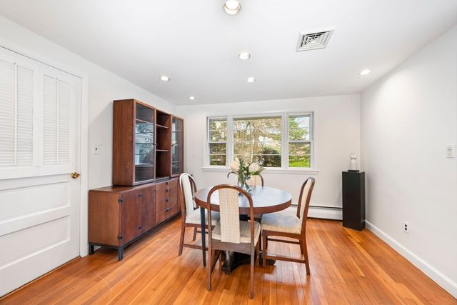 142 Worthen Rd, Lexington, MA 02421