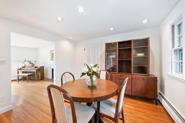 142 Worthen Rd, Lexington, MA 02421