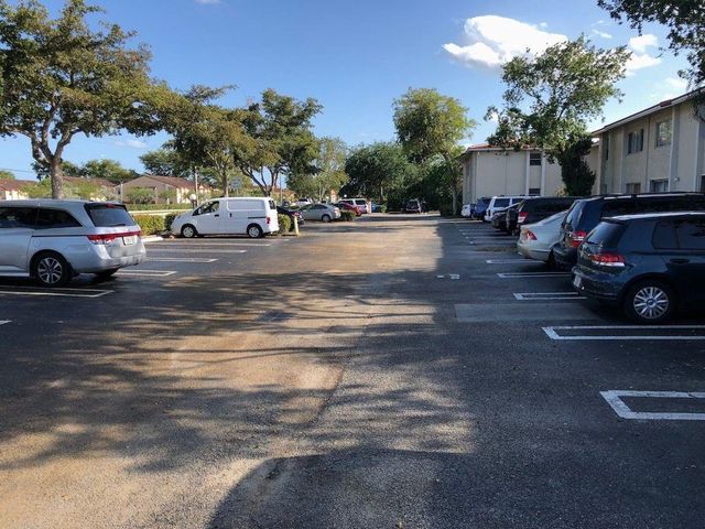 3262 Coral Ridge Dr 3262, Coral Springs, FL 33065