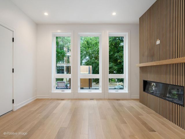 3721 N Kenmore Avenue 1, Chicago, IL 60613