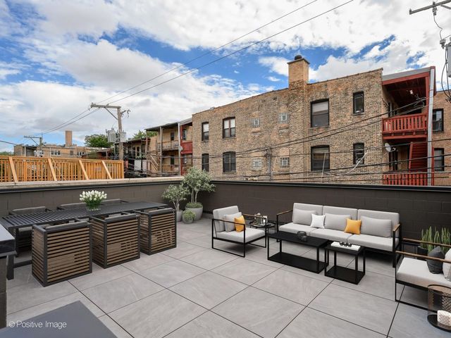 3721 N Kenmore Avenue 1, Chicago, IL 60613