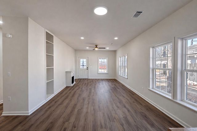 402 N Morrill Street, Morrilton, AR 72110