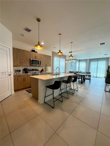 12918 SW 266th Ter 12918, Homestead, FL 33032