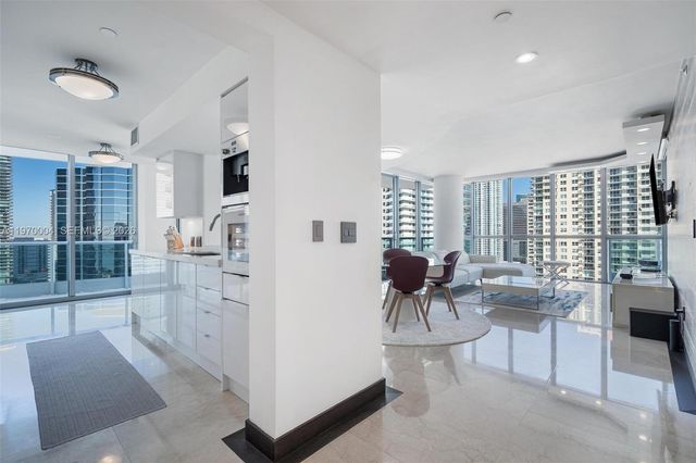 1331 Brickell Bay Dr 2402, Miami, FL 33131