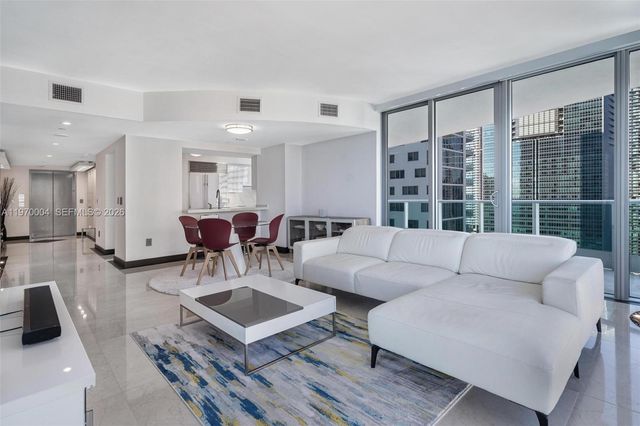 1331 Brickell Bay Dr 2402, Miami, FL 33131