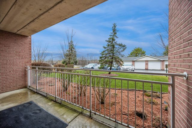 11555 Settlers Pond Way 1A, Orland Park, IL 60467