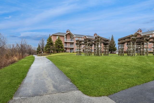 11555 Settlers Pond Way 1A, Orland Park, IL 60467