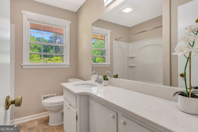 335 Kelly Drive, Fayetteville, GA 30214