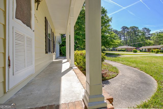 335 Kelly Drive, Fayetteville, GA 30214