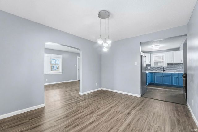 2910 S Harrison Street, Fort Wayne, IN 46807