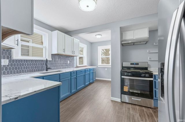 2910 S Harrison Street, Fort Wayne, IN 46807