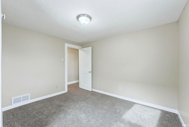 2910 S Harrison Street, Fort Wayne, IN 46807