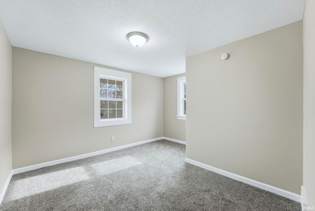 2910 S Harrison Street, Fort Wayne, IN 46807