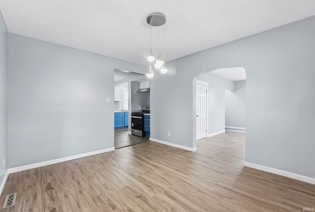 2910 S Harrison Street, Fort Wayne, IN 46807