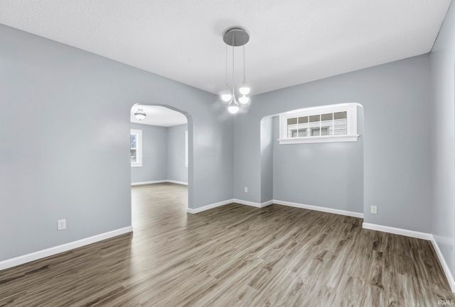 2910 S Harrison Street, Fort Wayne, IN 46807