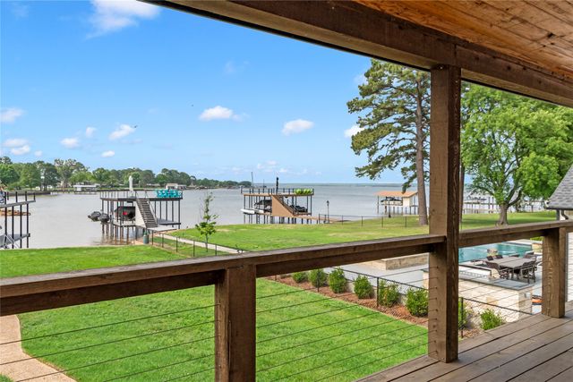 125 Xit Ranch Road, Trinidad, TX 75163