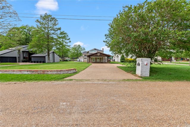 125 Xit Ranch Road, Trinidad, TX 75163