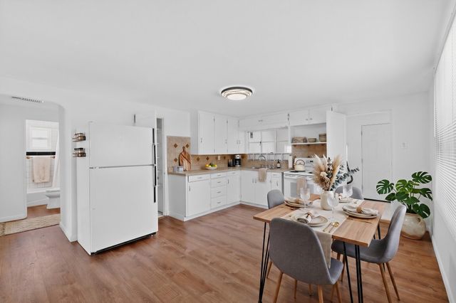 1319 Van Cleave Road NW, Albuquerque, NM 87107