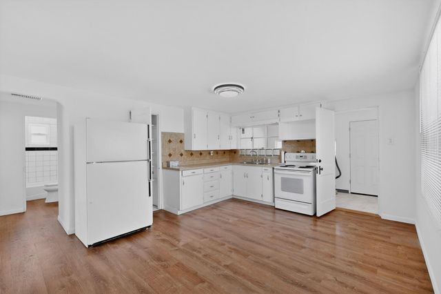 1319 Van Cleave Road NW, Albuquerque, NM 87107
