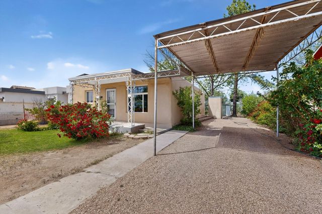 1319 Van Cleave Road NW, Albuquerque, NM 87107