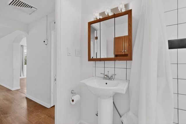 1319 Van Cleave Road NW, Albuquerque, NM 87107