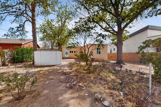 1319 Van Cleave Road NW, Albuquerque, NM 87107