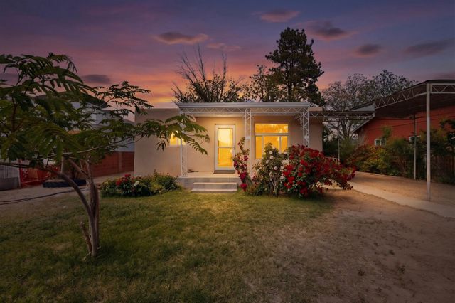 1319 Van Cleave Road NW, Albuquerque, NM 87107