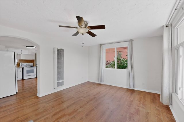 1319 Van Cleave Road NW, Albuquerque, NM 87107