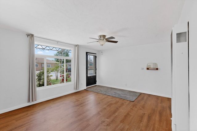 1319 Van Cleave Road NW, Albuquerque, NM 87107