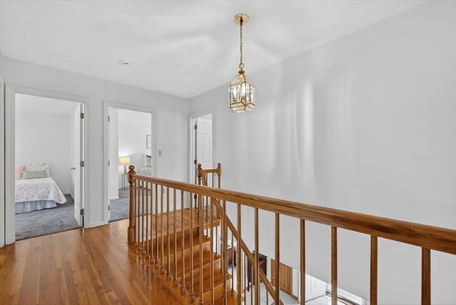 2 Stouffer Cir, Andover, MA 01810