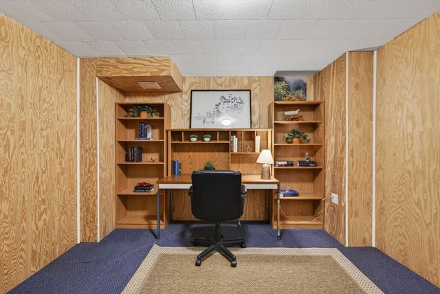 2 Stouffer Cir, Andover, MA 01810