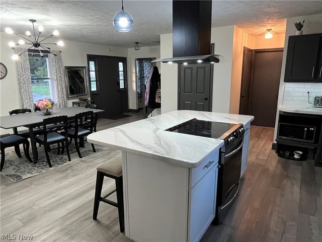 389 Tulip Trail, Wadsworth, OH 44281