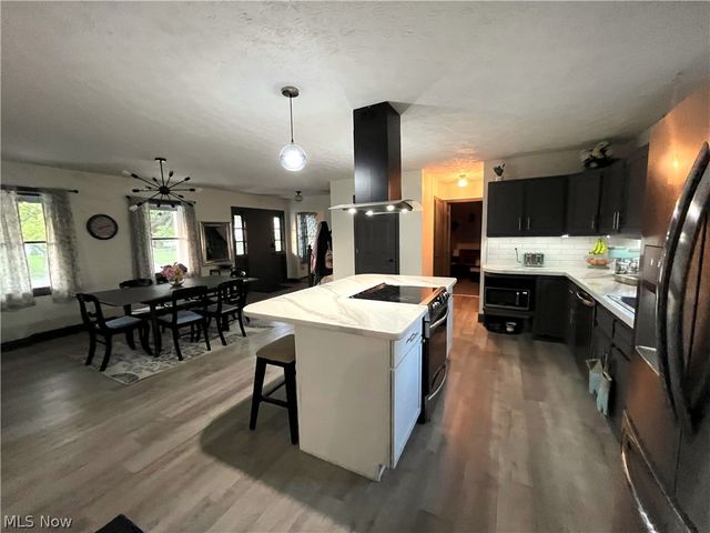 389 Tulip Trail, Wadsworth, OH 44281