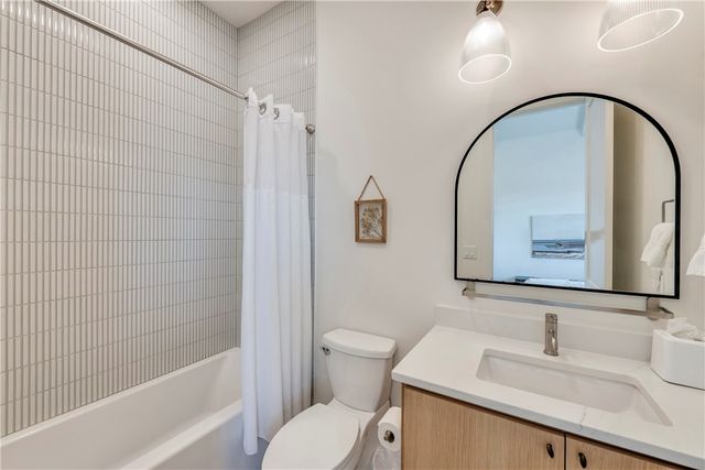 119 7 Day Weekend St, Port Aransas, TX 78373