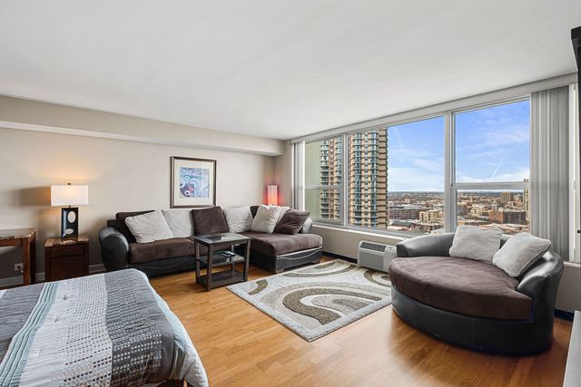 3600 N Lake Shore Drive 2122, Chicago, IL 60613