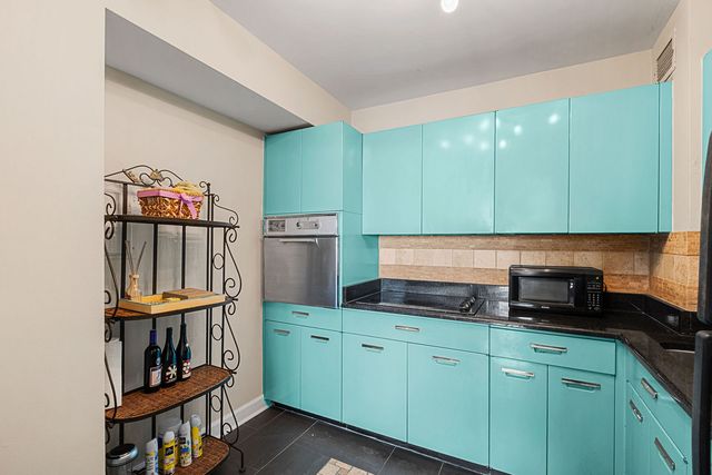 3600 N Lake Shore Drive 2122, Chicago, IL 60613