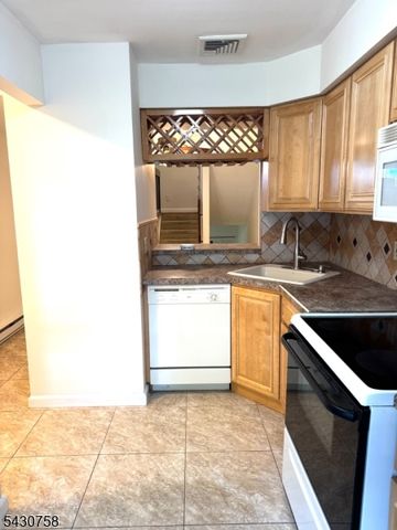 1065 Treetops, Wharton Boro, NJ 07885