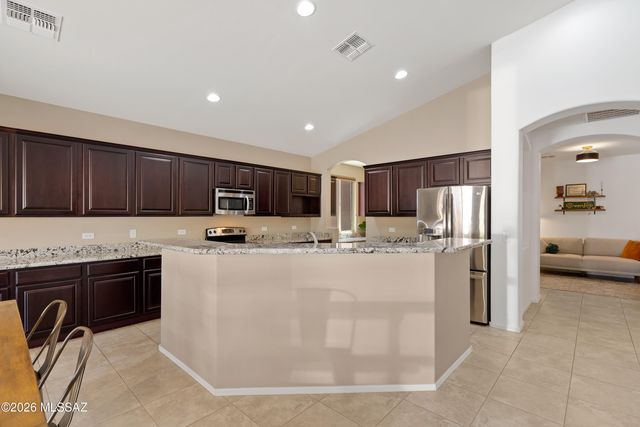 3430 W Bell Song Place, Marana, AZ 85658